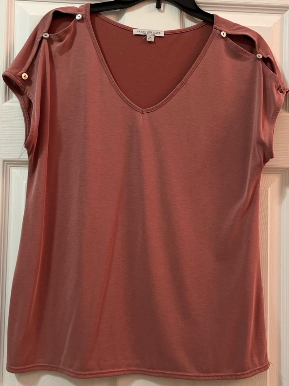 Green Envelope Women's Dusty Rose V-Neck Tank with Button-Shoulder Detail